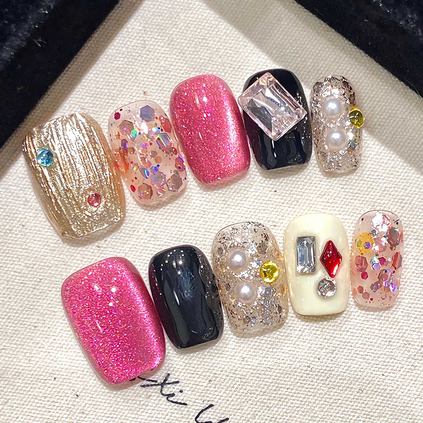 Nail Art Pink Cat Eye - Handmade Press on Nails Glitter Pink