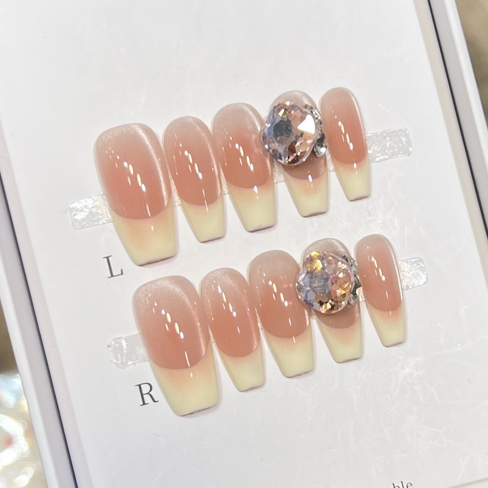 10PCS Women Pink Press on Nail - Nail Art Pink Cat Eye recension och pris